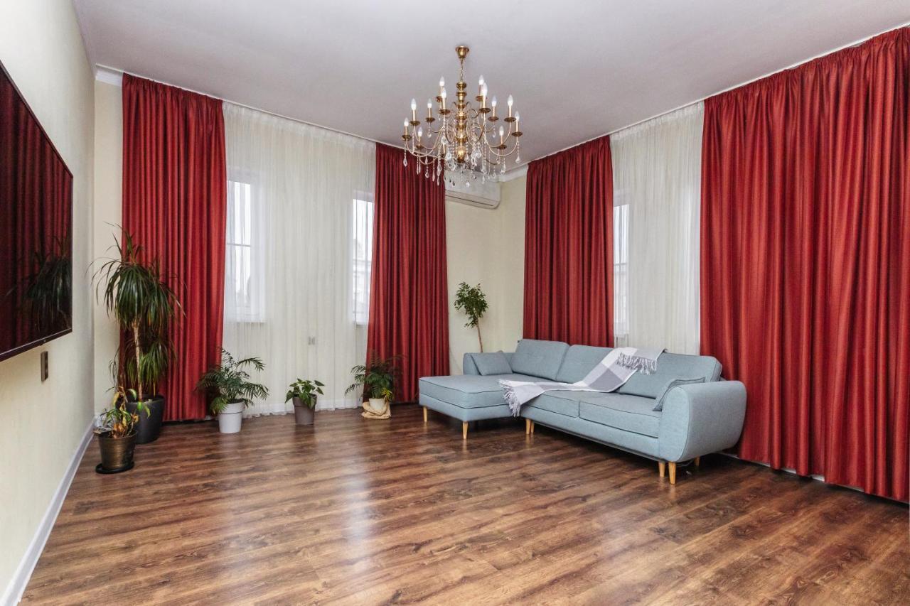 Просторные Апартаменты Класса Люкс Soukhoumi Extérieur photo