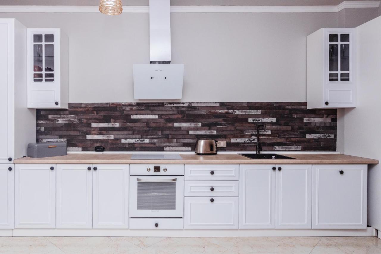 Просторные Апартаменты Класса Люкс Soukhoumi Extérieur photo