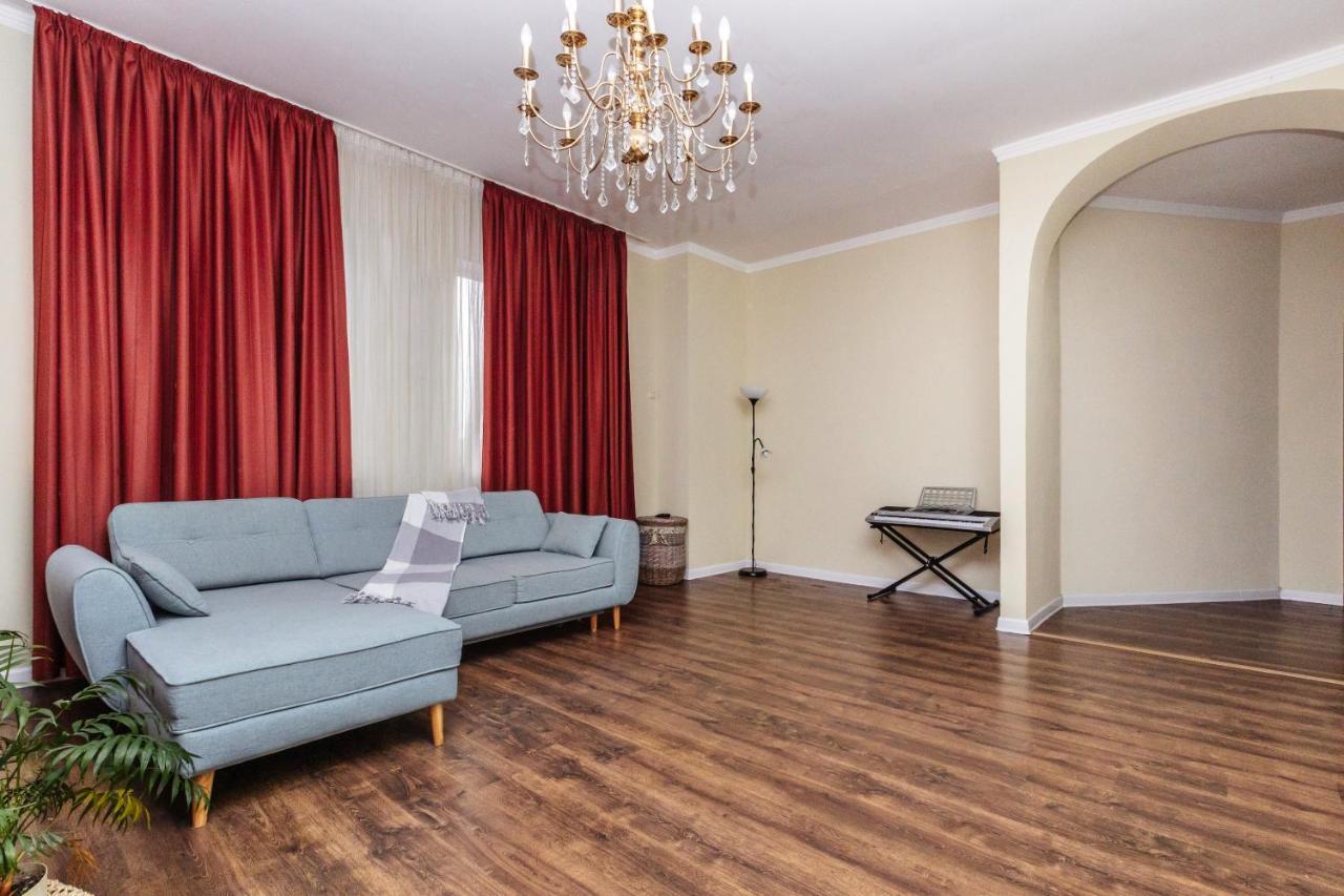 Просторные Апартаменты Класса Люкс Soukhoumi Extérieur photo